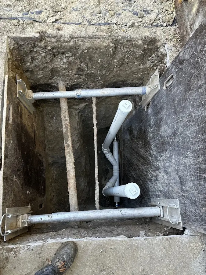 Experienced plumber completing Gas Line Repair work in Lonsdale